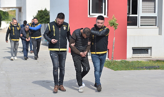 Bebek arabasını çalan kişiler tutuklandı