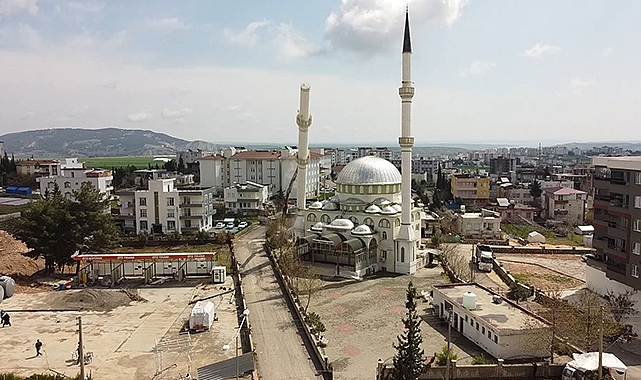 Cami minareleri yıkılıyor