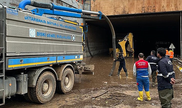 DİSKİ, selden etkilenen Şanlıurfa’da çalışmalarını sürdürüyor