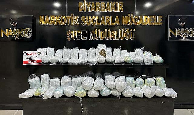 Durdurulan ticari takside 41 kilo ‘skunk’ ele geçirildi