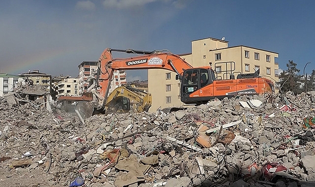 Yıkılan binalara ilişkin soruşturmada 1 şüpheli yakalandı