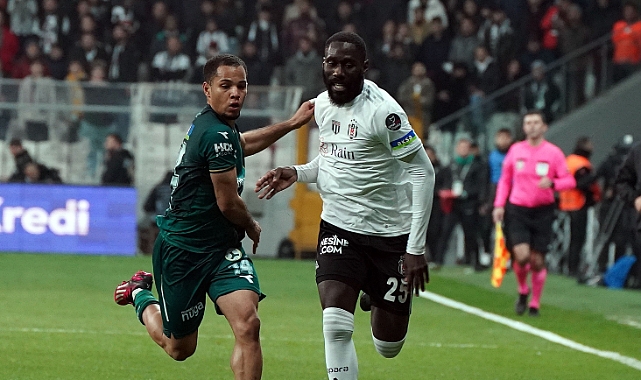 Beşiktaş, Arthur Masuaku'nun bonservisini aldı