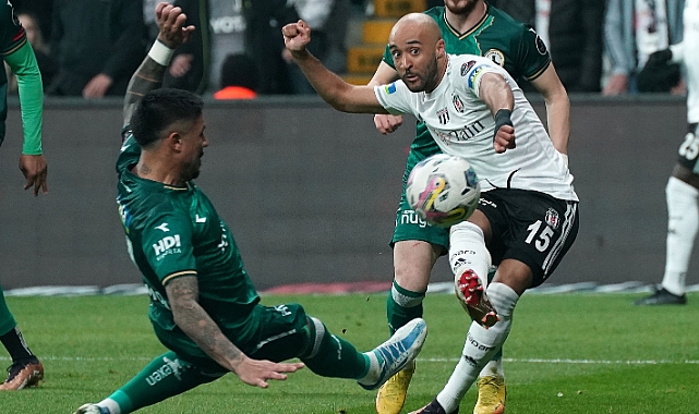 Beşiktaş’ta Redmond gollerine devam ediyor