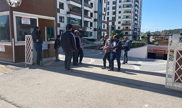 Hırsız sandıkları şahsı dövdüler