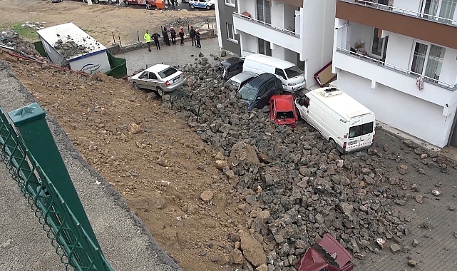 İstinat duvarı çöktü araçlar hurdaya döndü