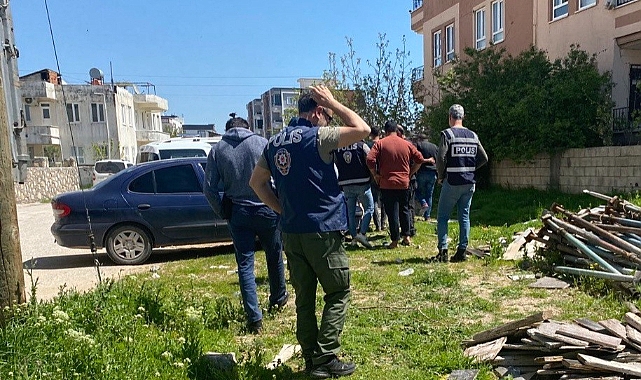 Kavgayı ayırmak isterken yaralandı