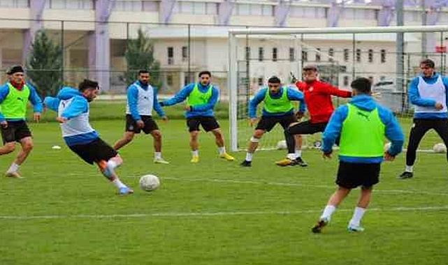 Afyonspor, Şanlıurfaspor’u ağırlıyor
