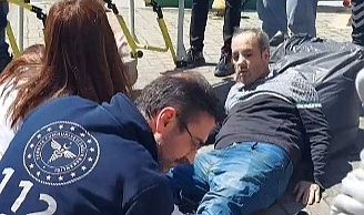 Bankadan para çeken kişiyi gasp ettiler