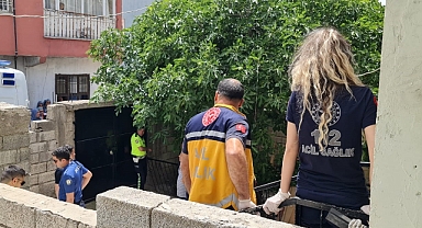 Eşinin boğazını bıçaklayarak öldüren zanlı tutuklandı