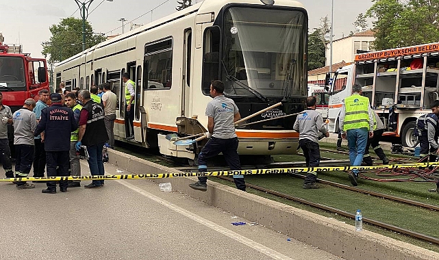 Gaziantep'te bir kişi tramvayın altında kaldı