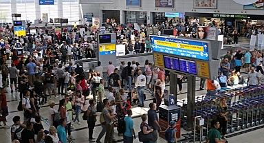 Türkiye'ye ilk 5 ayda gelen yabancı turist sayısı açıklandı!