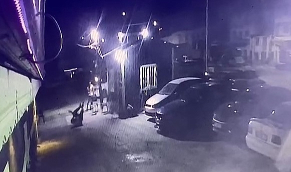 Bir kişinin öldüğü silahı kavga kameralara yansıdı