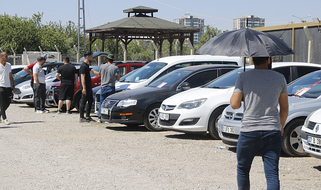 Oto pazarında 46 derece altında sıkı pazarlık