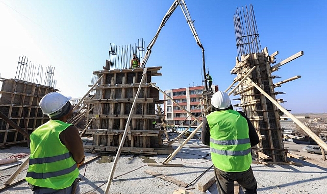 "2 bin TL’ye çalışacak usta bulamıyor"