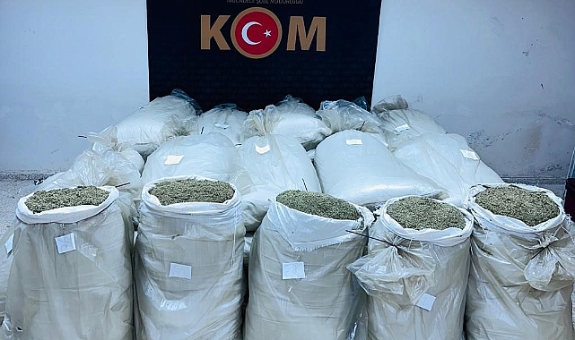 720 kilo kaçak çay ele geçirildi