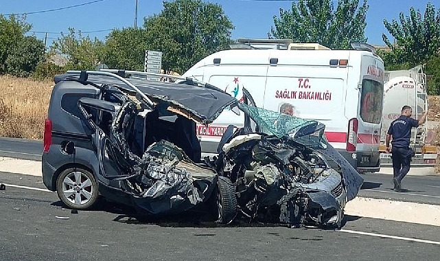 Adıyaman'da iki araç çarpıştı: 3 yaralı