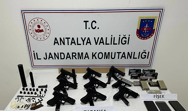 Baba-oğul silah ticareti yaptılar