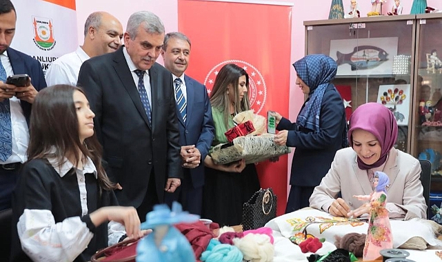 Bakan Göktaş: “Kız çocuklarının ve kadınların okullaşma oranı ciddi oranda arttı”