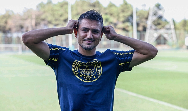 Cengiz Ünder: "Taraftarımızın sevgisi ile sahada çok daha güçlü bir oyuncu olacağım"