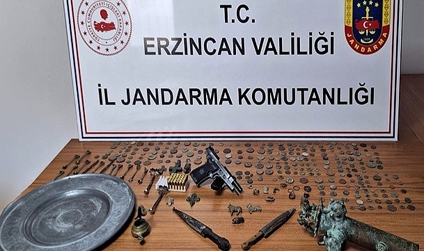 Ekipler tarafından 239 adet sikke ile çeşitli tarihi eserler ele geçirildi