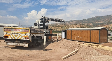 Elektrik akımına kapılan işçi ağır yaralandı