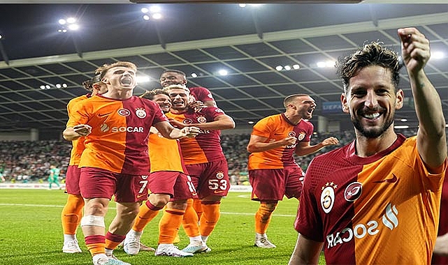 Galatasaray,deplasmandan büyük sevinçle döndü