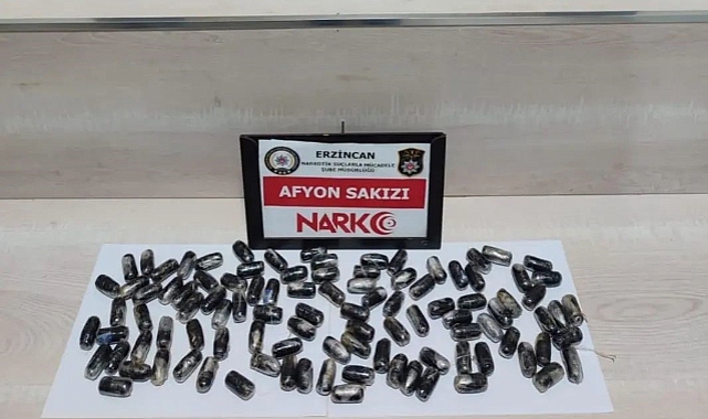 Midesinde "Afyon sakızı" taşıdı