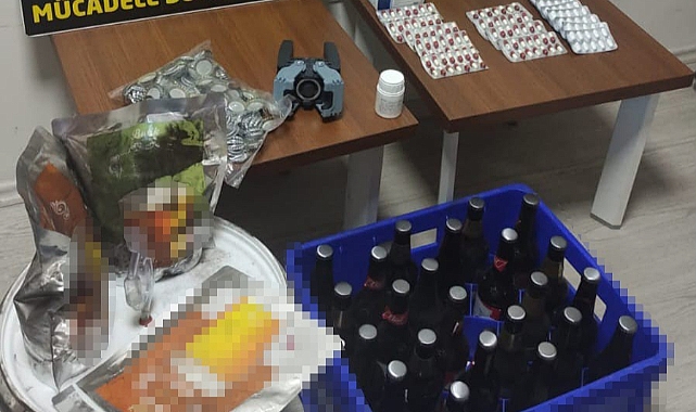 Uyuşturucu hap ve sahte içki satışından tutuklandı