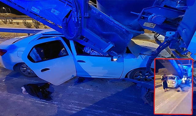 Otomobil asfalt makinesine arkadan çarptı: 1 ölü, 4 yaralı