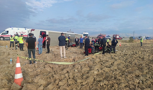 Yolcu otobüsünde dehşet kaza: Çok sayıda ölü ve yaralı var