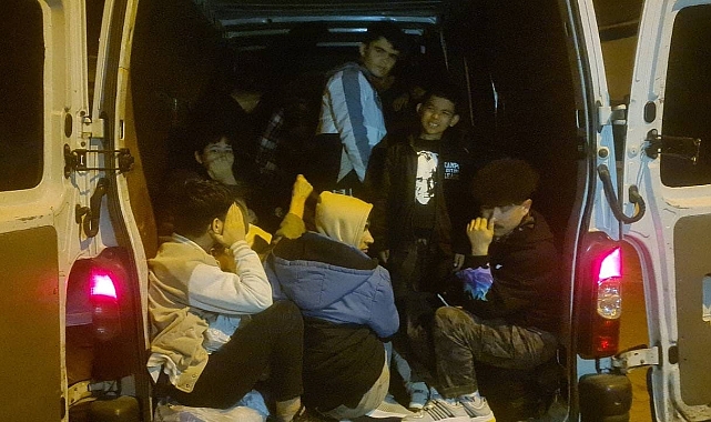 34 kaçak göçmen ile 2 organizatör yakalandı