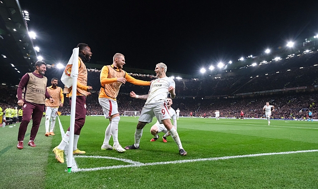 Aslan, Manchester United'ı gol yağmuruna tuttu
