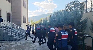Çalıştıkları iş yerini soyan 5 kişi tutuklandı