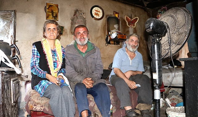 Engelli ve hasta kardeşlerin çöp evde yaşam mücadelesi