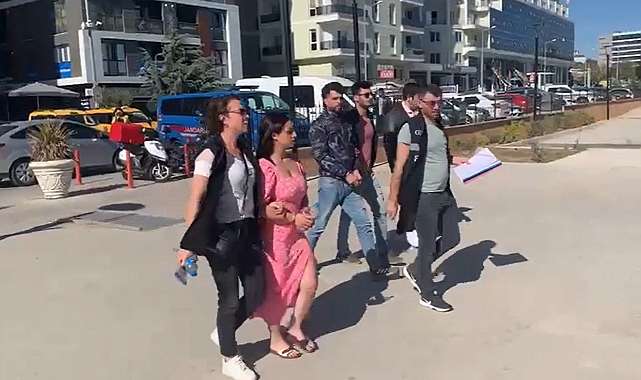 Göçmen kaçakçısı kadın ve suç ortağı tutuklandı