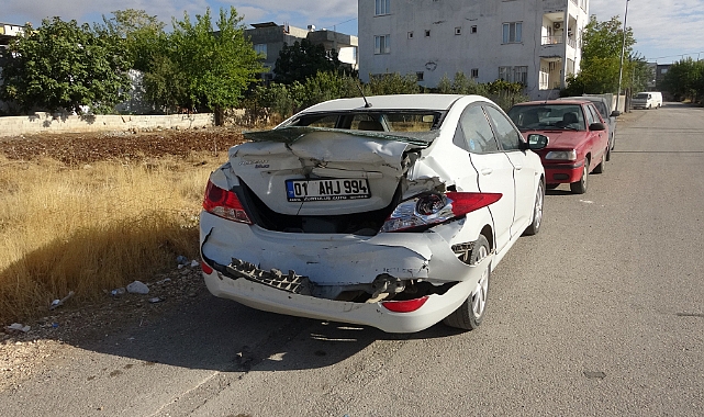 Polisin 'dur' ikazına uymayarak kaçan su tankeri kaza yaptı