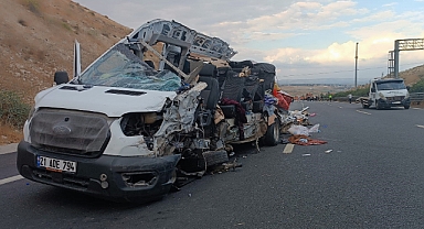 Şanlıurfa otoyolunda 5 kişinin öldüğü kazada 3 şahıs tutuklandı