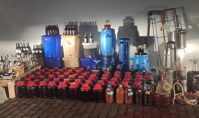 Adana’da 9 bin 45 litre sahte alkol ele geçirildi