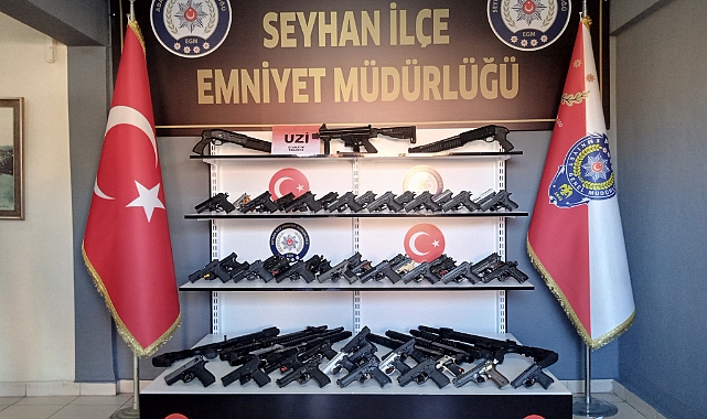 Çamaşır makinesine gizlenmiş hafif makineli tüfek ele geçirildi