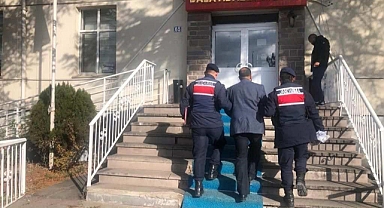 Göçmen kaçakçılarına darbe: 3 organizatör ve 17 kaçak göçmen yakalandı