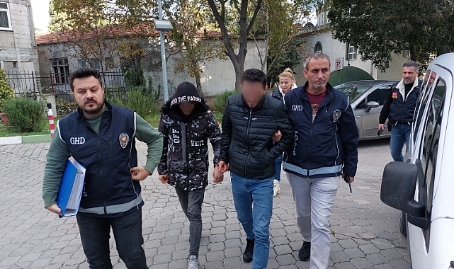 Göçmen kaçakçılığına eş zamanlı operasyon: 1'i Afgan uyruklu 3 gözaltı