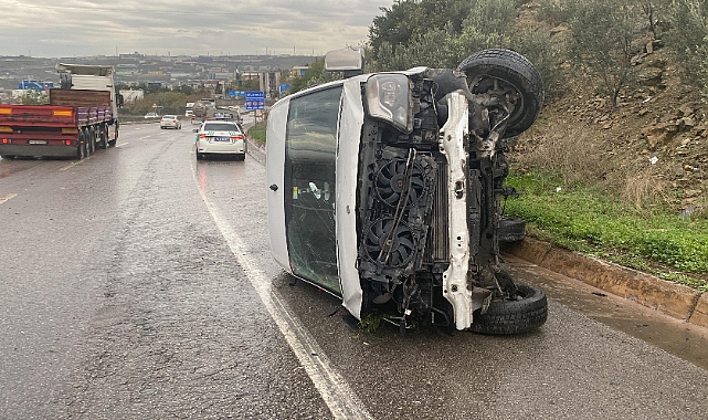İşçi servisi devrildi : 1’i ağır 9 yaralı