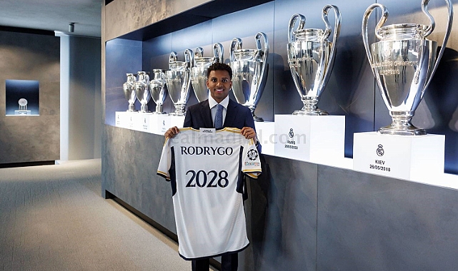 Real Madrid, Rodrygo'nun sözleşmesini uzattı