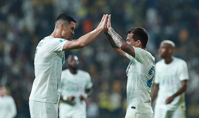 Cristiano Ronaldo 1200. maçında 868. golünü attı