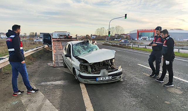 Işık ihlali yapan kamyon, otomobile çarptı: 1 ölü, 2 yaralı