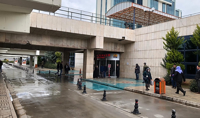 Kontrolden çıkan araç devrildi: 2 yaralı