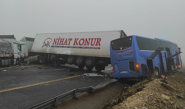Şanlıurfa'da yolcu otobüsü ile 2 tır çarpıştı: 1 ölü 15 yaralı
