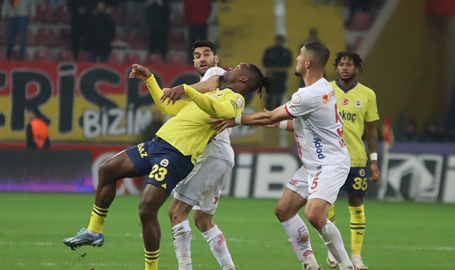 Trendyol Süper Lig: Kayserispor: 3 - Fenerbahçe: 4