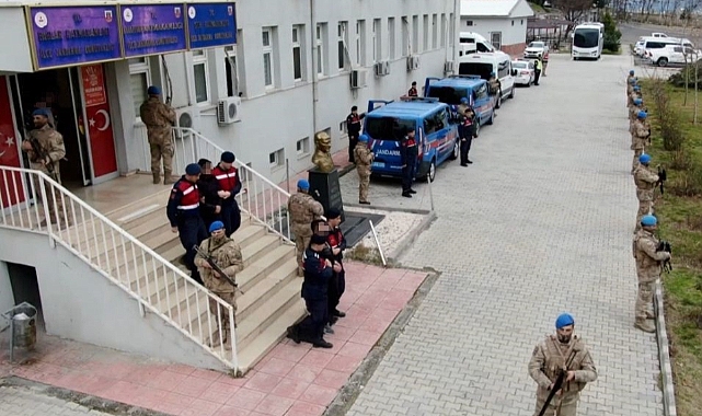 Diyarbakır merkezli 2 ilde PKK/KCK’ya operasyon: 3 tutuklama