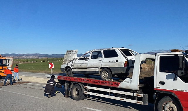 Takla atan araçta 1’i ağır 3 kişi yaralandı